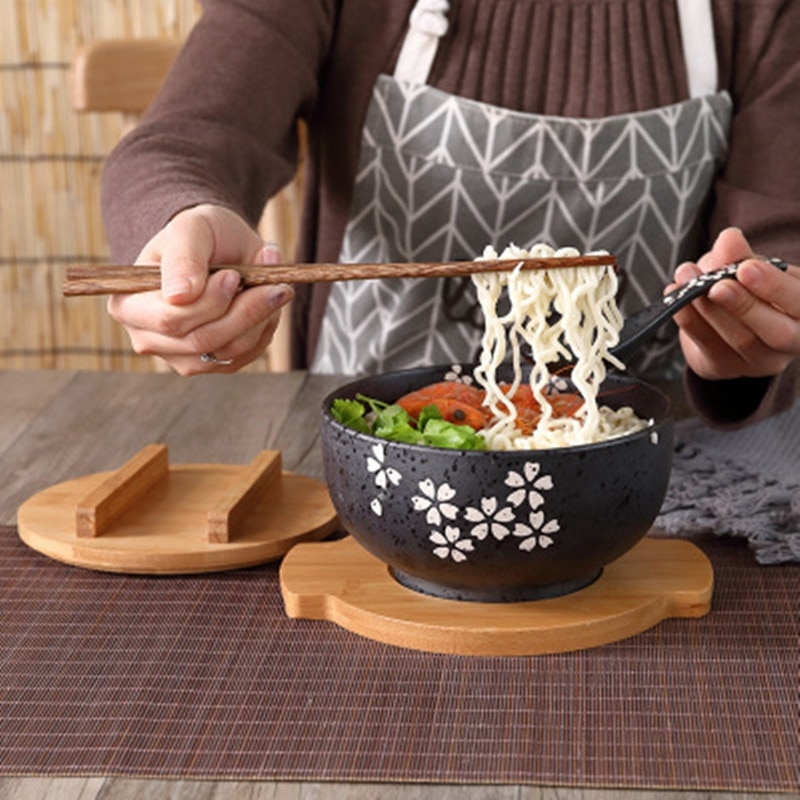 Noodle Bowl with Chopsticks and Spoon Set