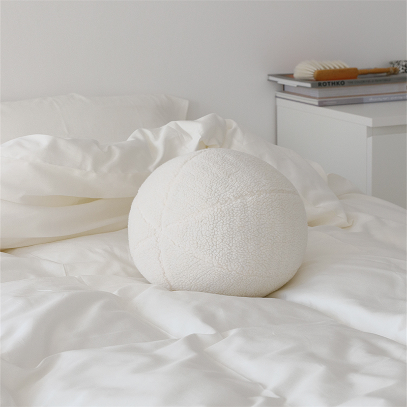Nordic Soft Cushion Ball Pillow