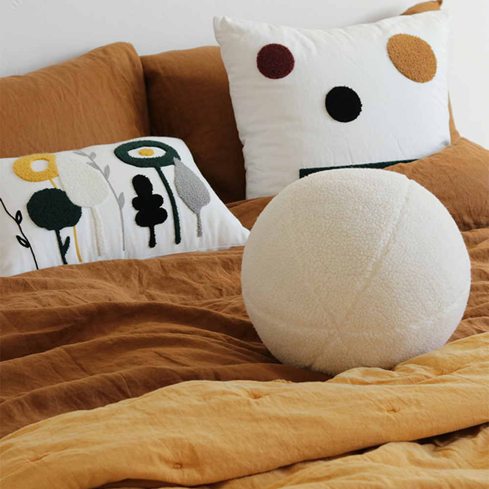 Nordic Soft Cushion Ball Pillow