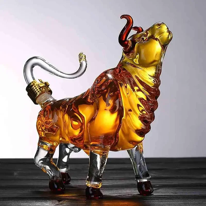 Novelty Animal Cow Shaped Style Home Bar Whiskey Decanter for Liquor Scotch Bourbon