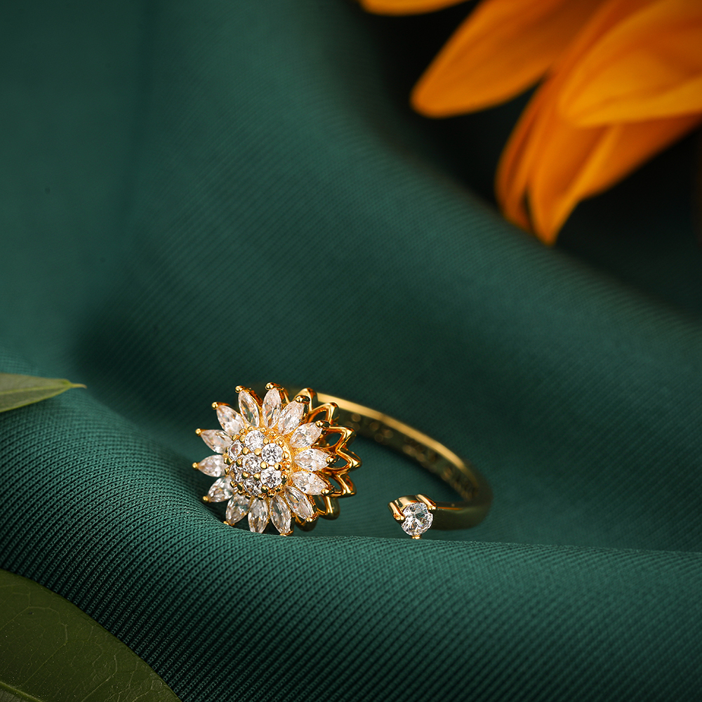 Open Type Daisy Fidget Ring