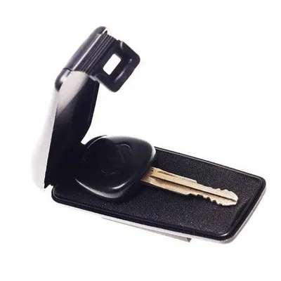 Outdoor Plastic Magnetic Car Key Holder Outdoor Plastic Magnetic Car Key Holder