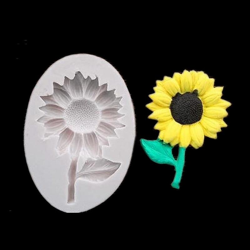 Oven Safe Sunflower Silicone Mold