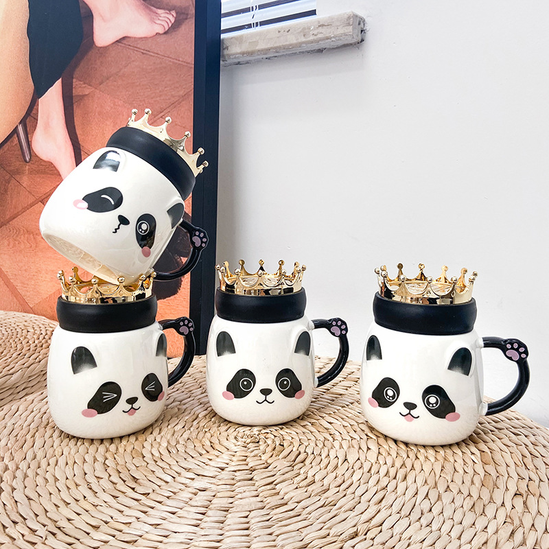 Panda Coffee Mug with Crown Lid Panda Coffee Mug with Crown Lid