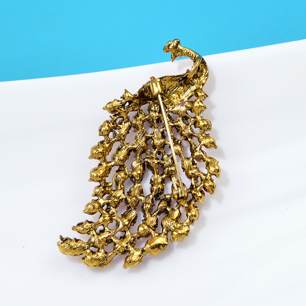 Peacock Brooch Fashionable Accessory Peacock Brooch Fashionable Accessory