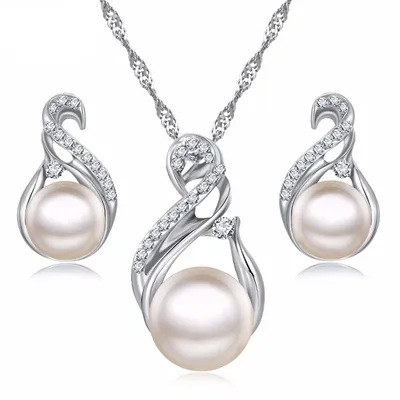 Pearl Necklace and Earring Set Pearl Necklace and Earring Set