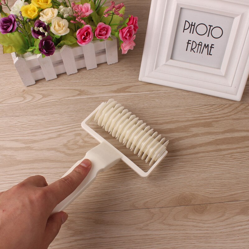 Pie Crust Cutter Plastic Roller Pie Crust Cutter Plastic Roller