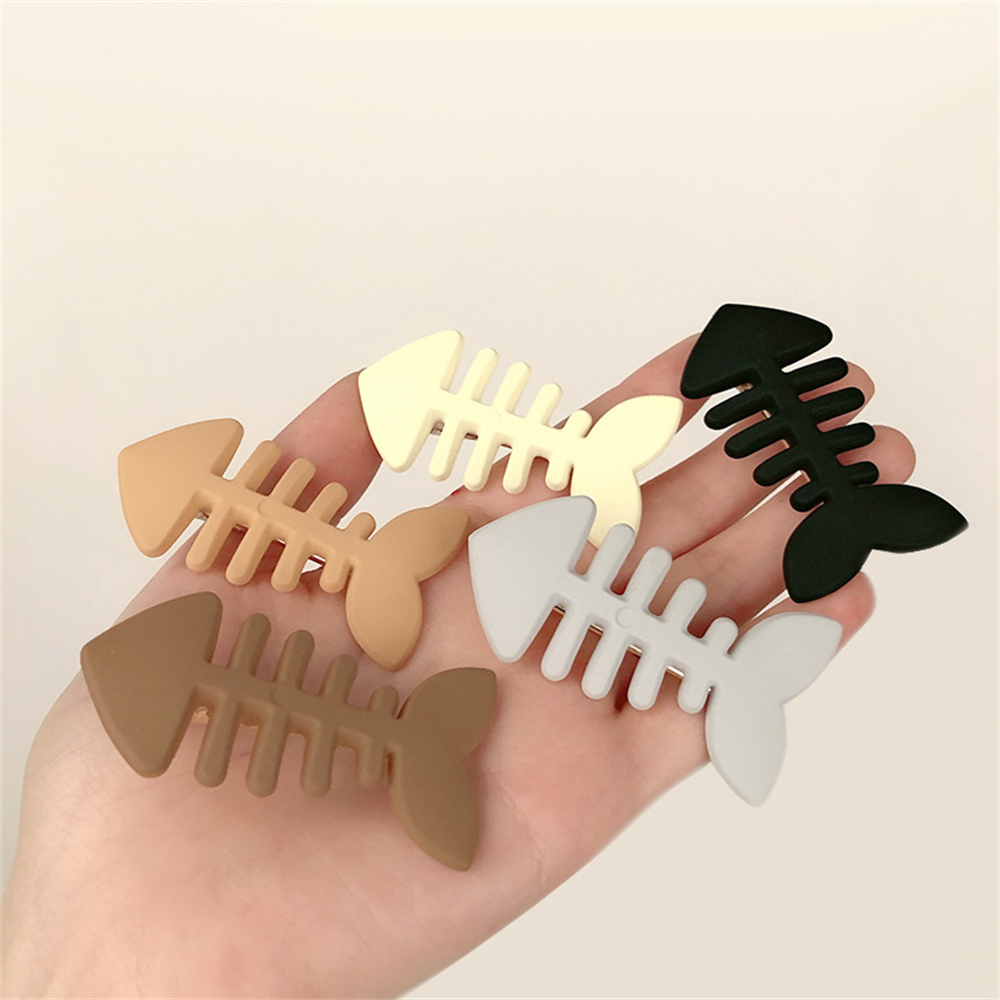 Plain Color Fish Bone Hair Clip Plain Color Fish Bone Hair Clip