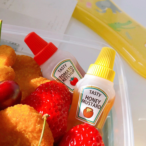 Plastic 25ml Small Sauce Bottles (2pcs)