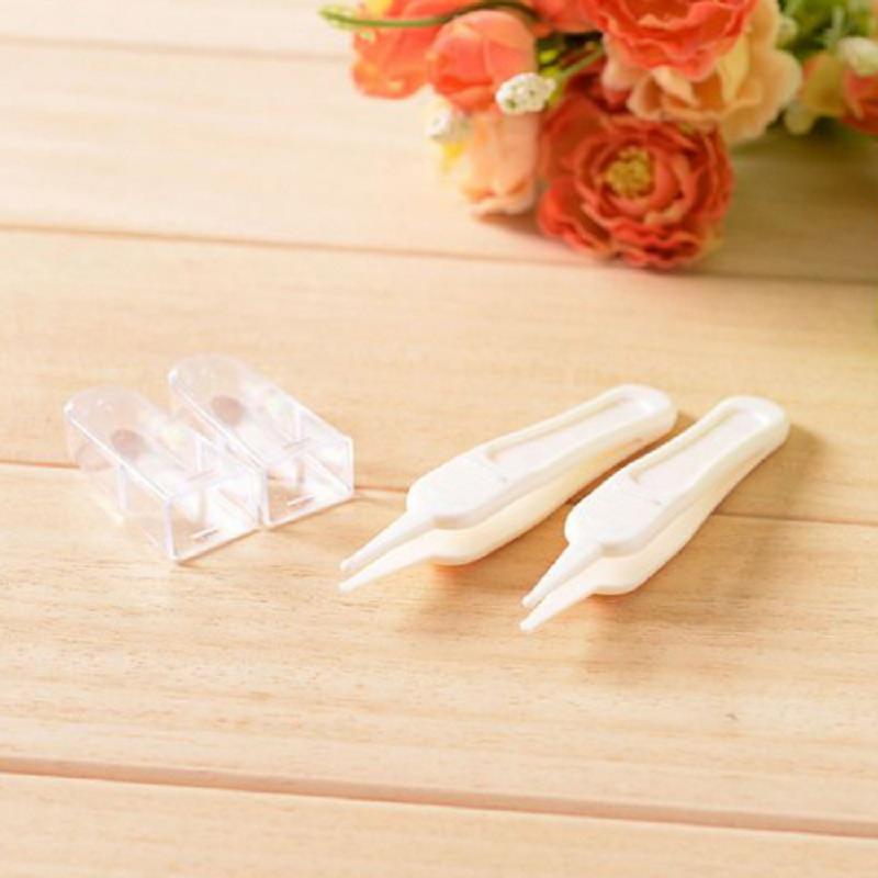 Plastic Baby Nose Cleaner (Set of 4) Plastic Baby Nose Cleaner (Set of 4)