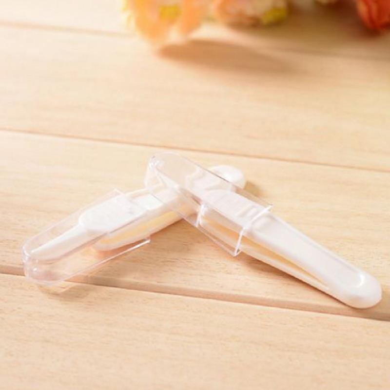 Plastic Baby Nose Cleaner (Set of 4) Plastic Baby Nose Cleaner (Set of 4)