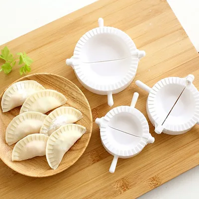 Plastic Dumpling Mold Press (3 pcs) Plastic Dumpling Mold Press (3 pcs)