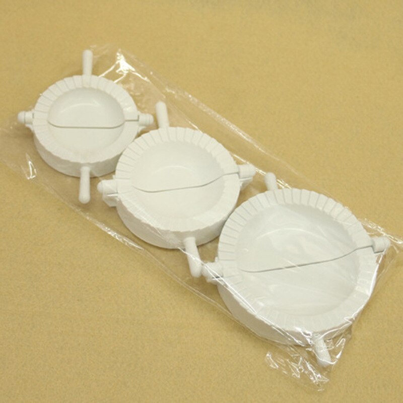 Plastic Dumpling Mold Press (3 pcs) Plastic Dumpling Mold Press (3 pcs)