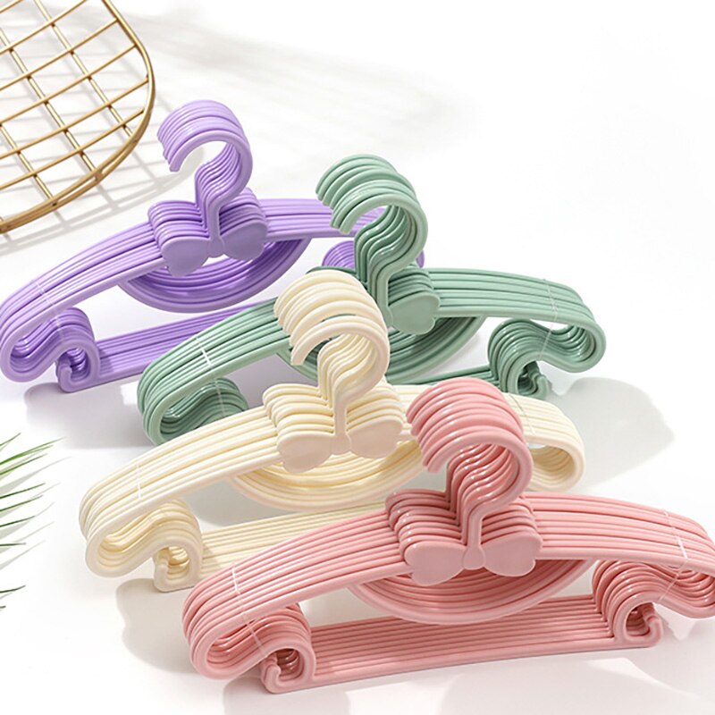 Plastic Kids Hangers for Kids and Baby Clothes