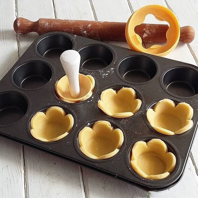 Plastic Pastry Tamper and Cutter