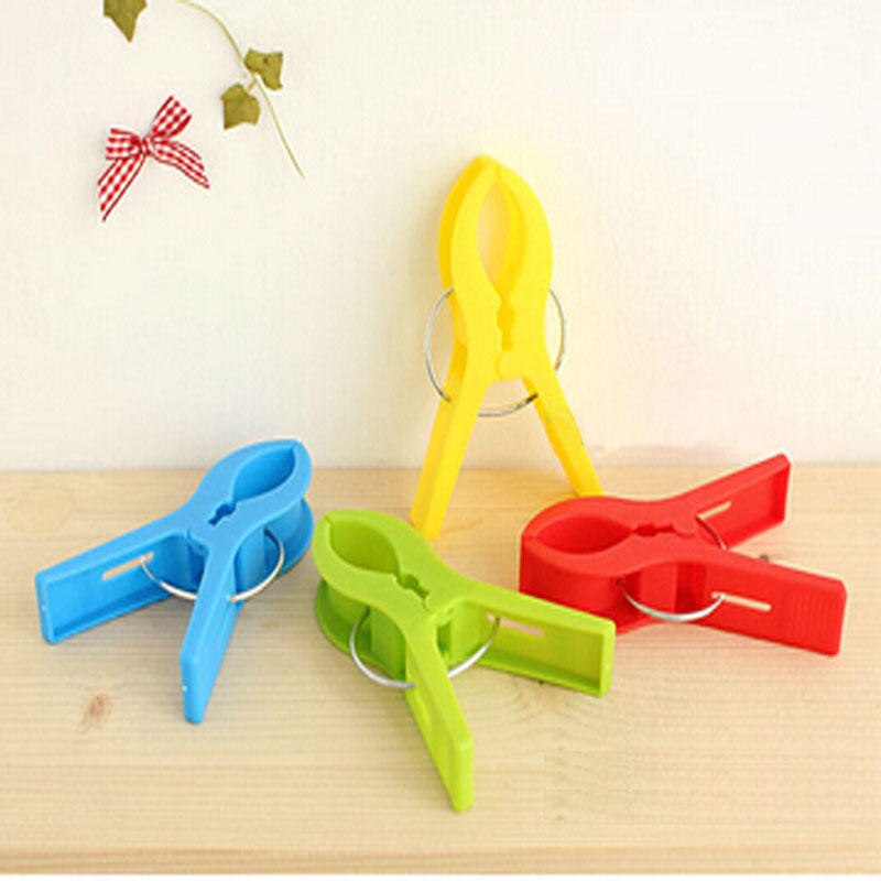 Plastic Pool Towel Clips (4pcs)