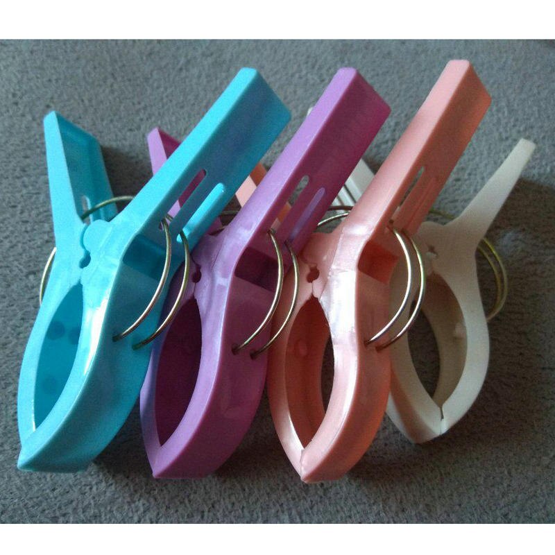 Plastic Pool Towel Clips (4pcs)