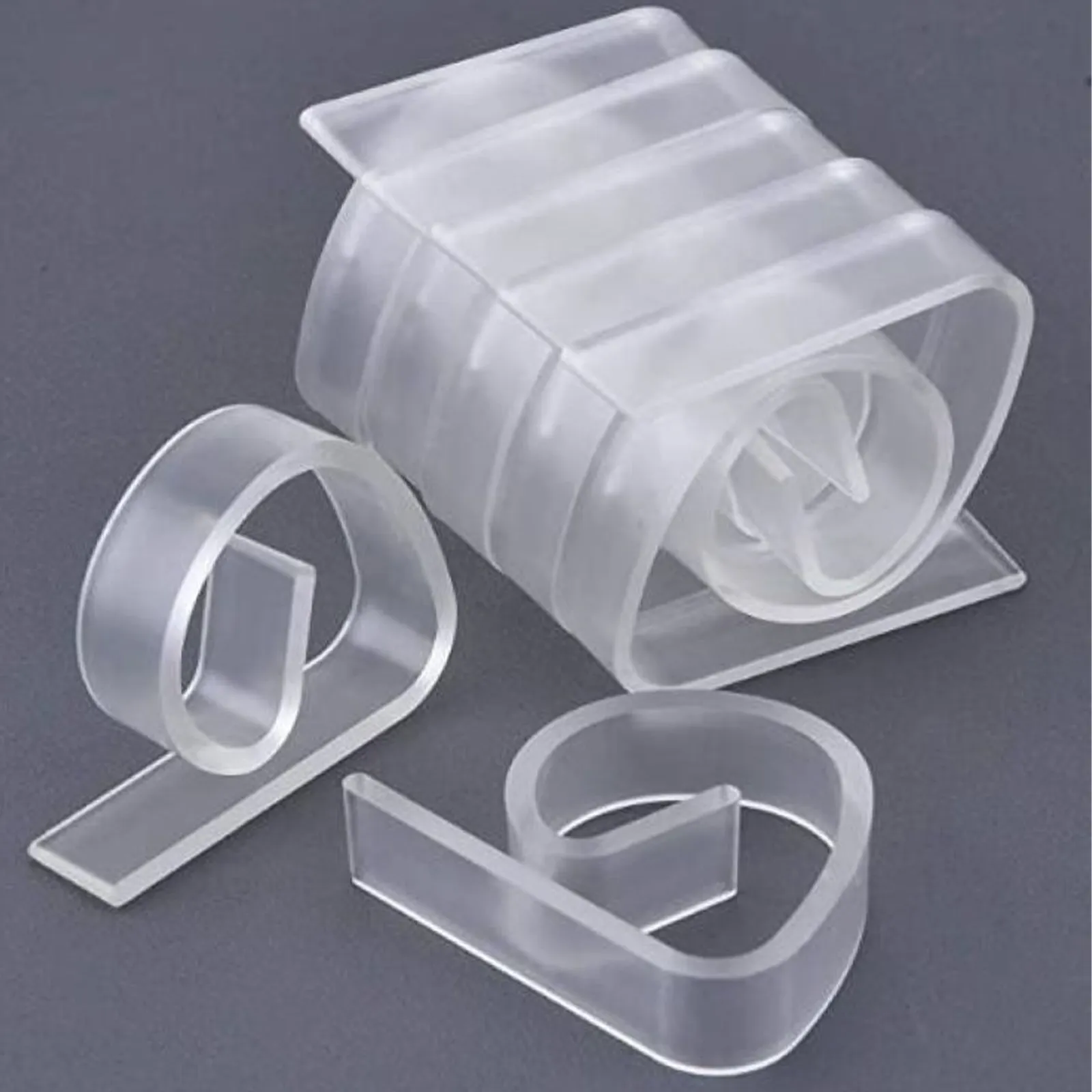 Plastic Tablecloth Clips Clamps (24 pcs)