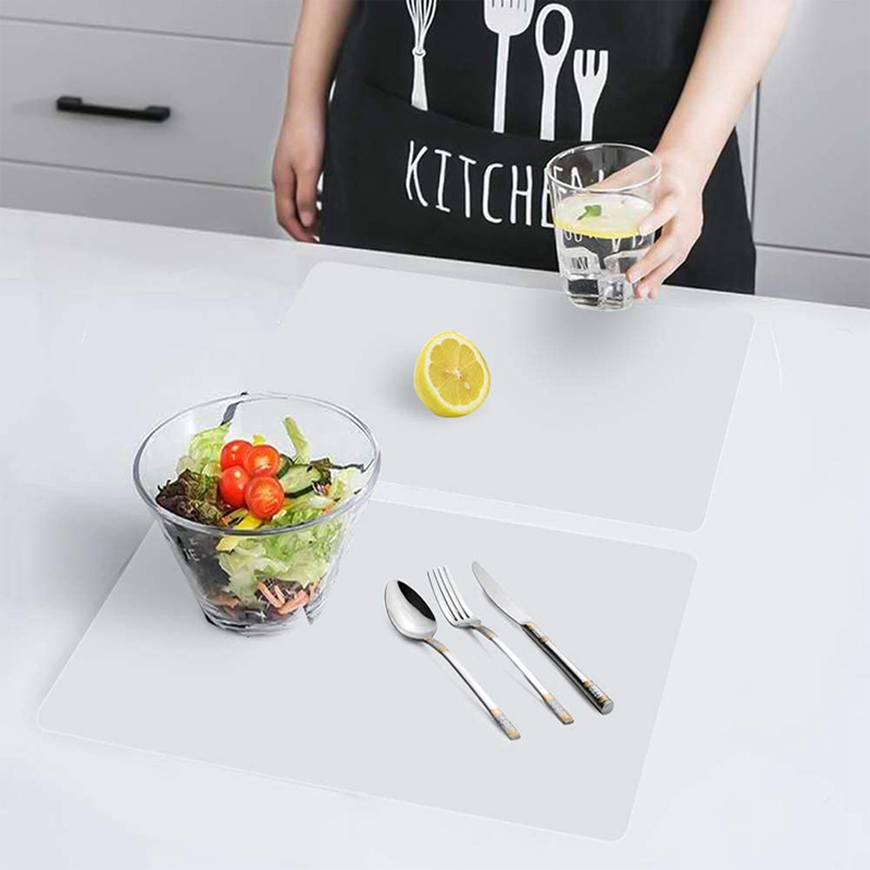 Plastic Transparent Placemats (4pcs) Plastic Transparent Placemats (4pcs)