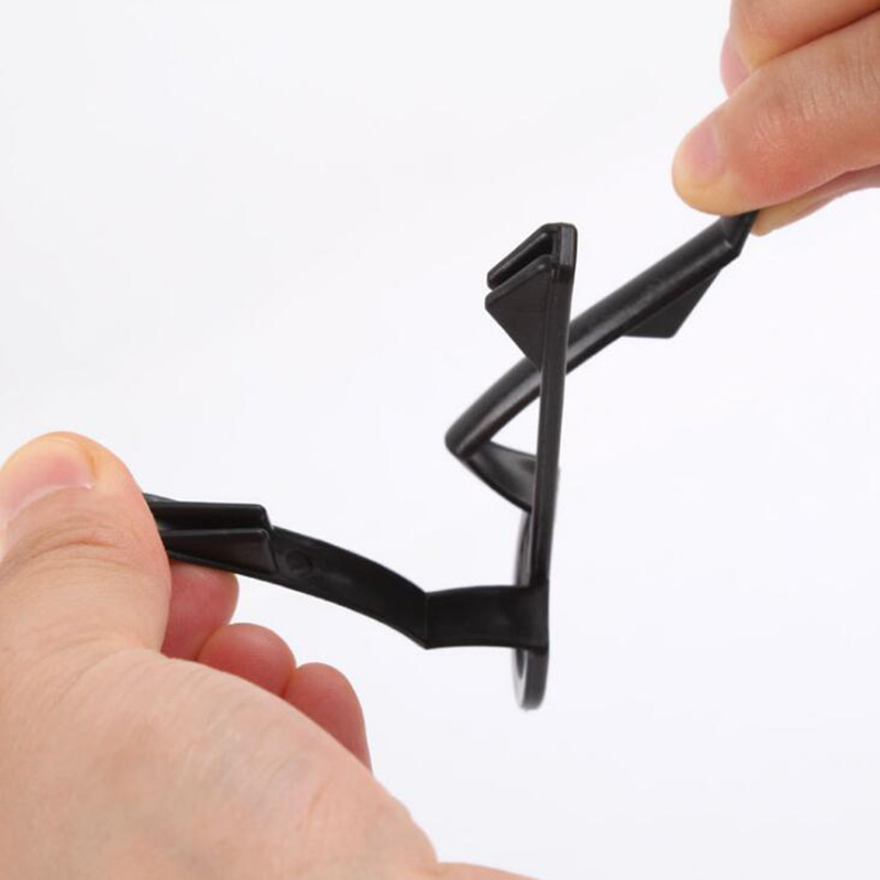 Plastic Trash Bag Clips (4 Pcs)
