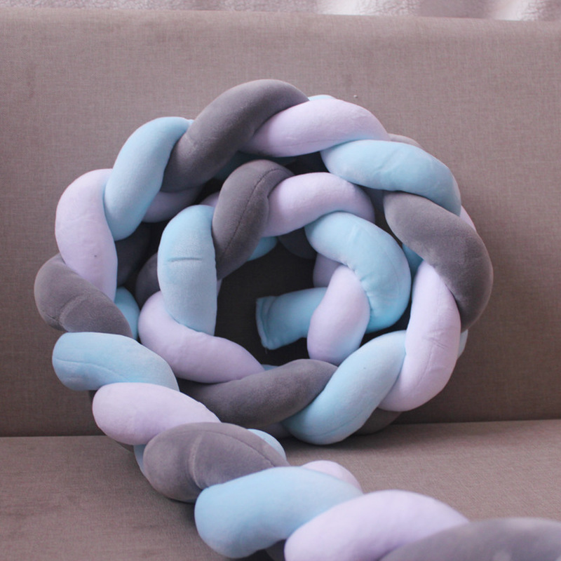 Plush Cotton Knotted Crib Bumper Plush Cotton Knotted Crib Bumper