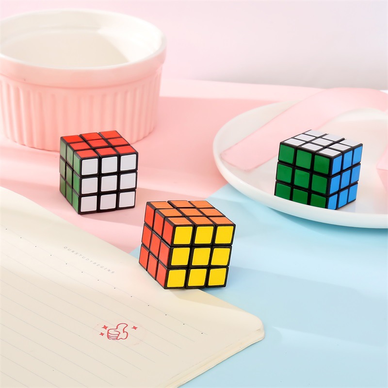 Pocket Size Mini Rubiks Cube (12 pcs) Pocket Size Mini Rubiks Cube (12 pcs)