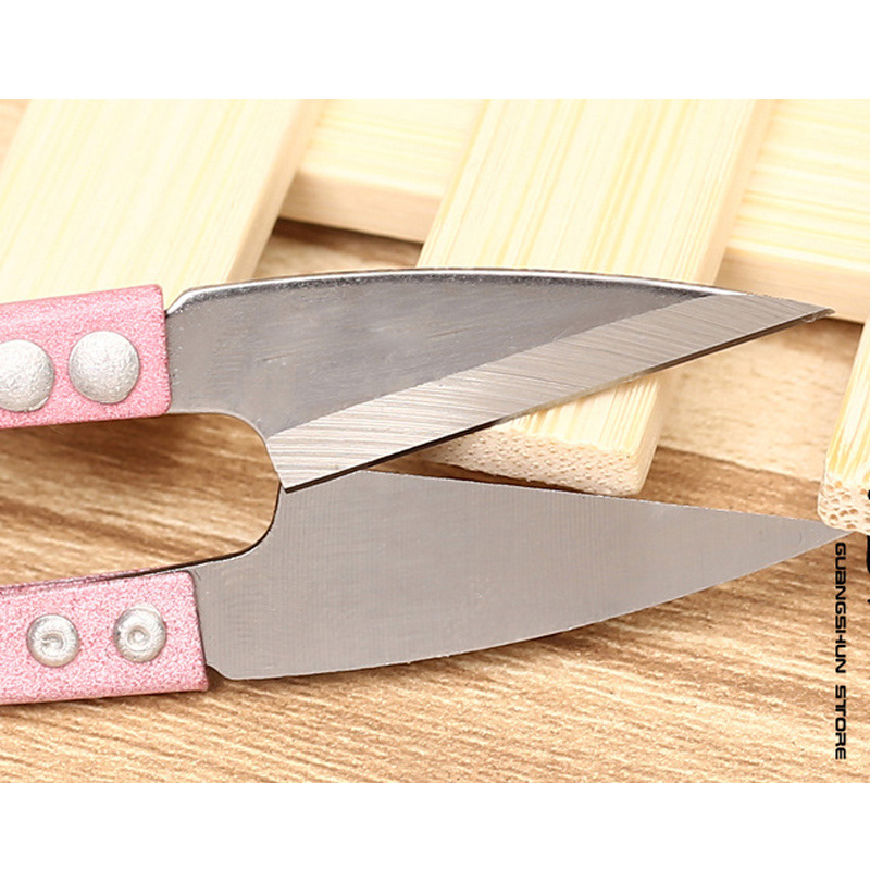 Pocket Sized Thread Clippers for Sewing