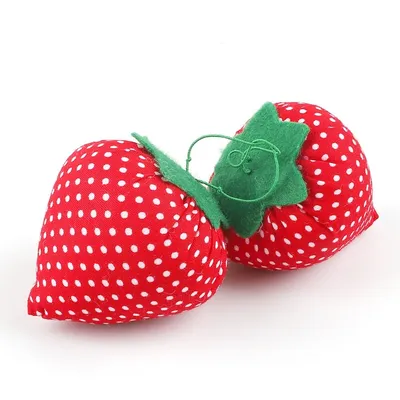 Polyester Strawberry Pin Cushion Polyester Strawberry Pin Cushion