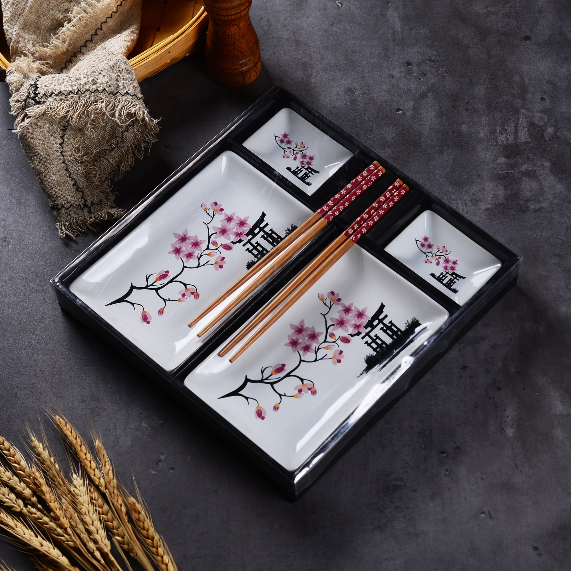 Porcelain Sushi Dish Set (8pcs) Porcelain Sushi Dish Set (8pcs)