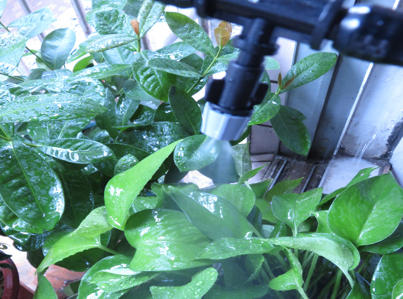 Portable Garden Irrigation System Set Portable Garden Irrigation System Set