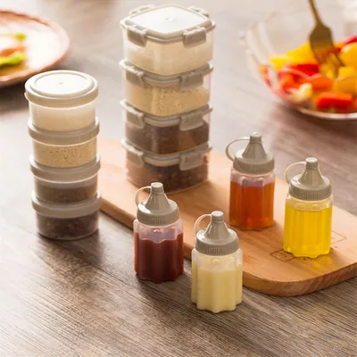 Portable Mini Salad Dressing Bottle (4 pcs)