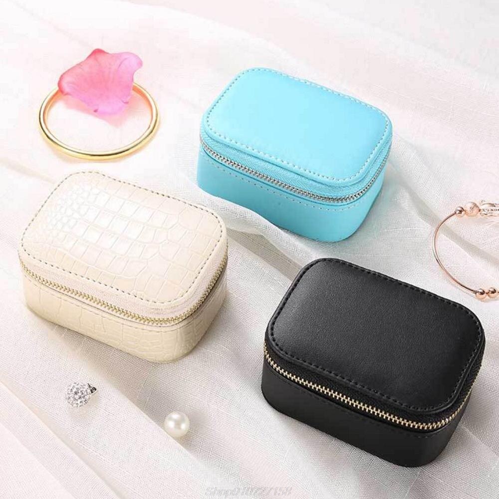 Portable Traveling Jewelry Box Portable Traveling Jewelry Box
