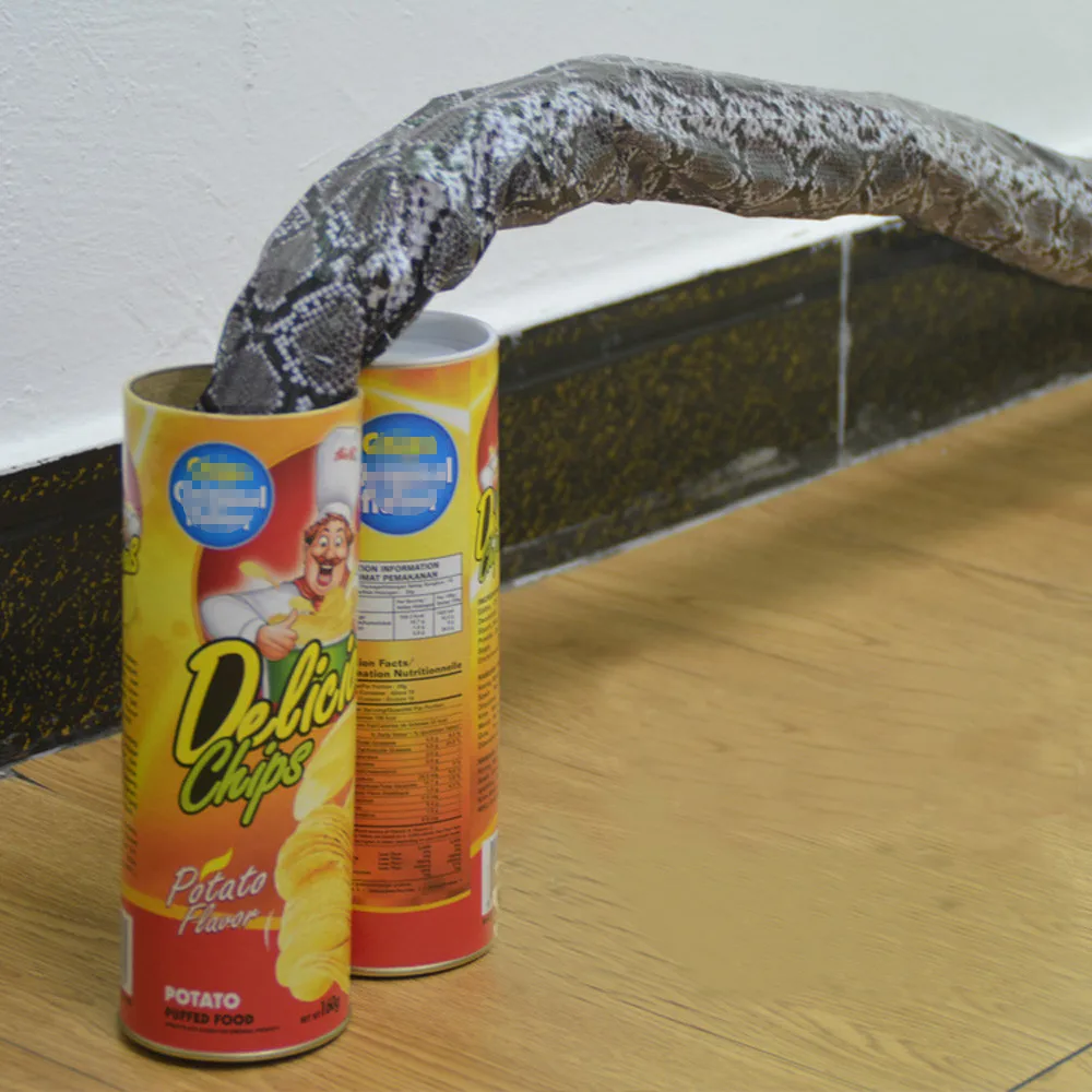 Potato Chip Snake Stage Magic Tricks Snake Toy April Fool Day Halloween Party Jokes in A Can Gag Gift Scary Fries Fun