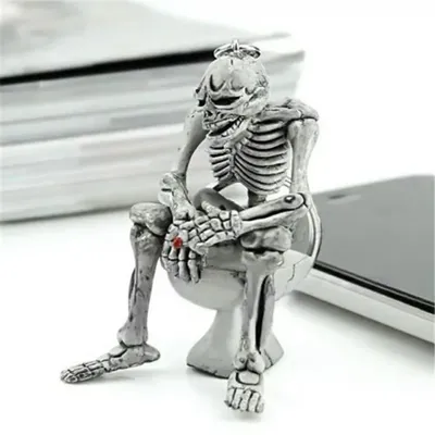 Punk Toilet Ghost Creative Keychain Personalized Skeleton Sitting on Toilet Retro Car Key Pendant Spoof Gift Accessories Punk Toilet Ghost Creative Keychain Personalized Skeleton Sitting on Toilet Retro Car Key Pendant Spoof Gift Accessories