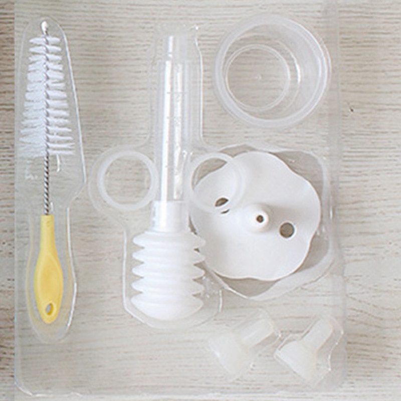 Puppy Feeding Syringe with Accessories
