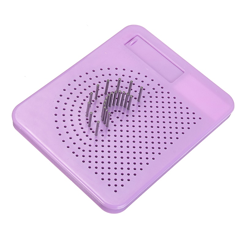 Quilling Board with Slotting Needles