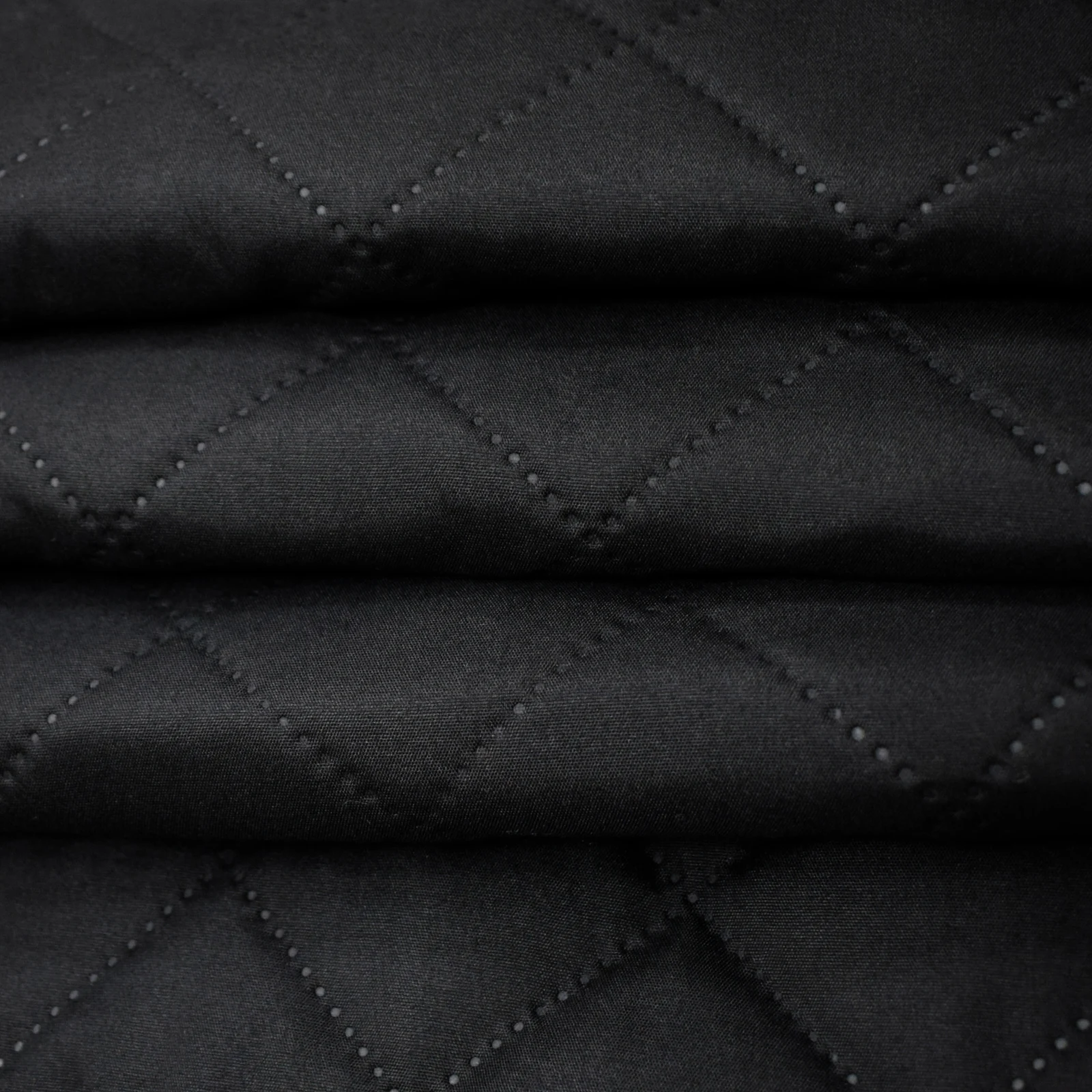 Quilted 100% Blackout Curtains for Living Room Heavy Duty Window Drapes Bedroom Winter Thick Thermal Curtains Eyelets Quilted 100% Blackout Curtains for Living Room Heavy Duty Window Drapes Bedroom Winter Thick Thermal Curtains Eyelets