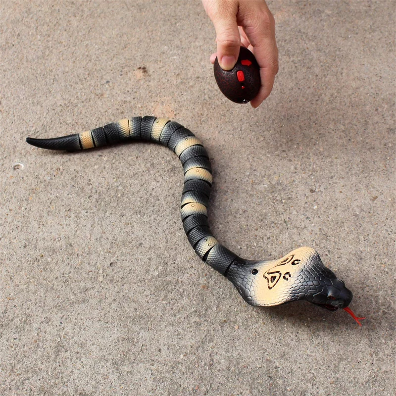 RC Snake Realistic Snake Toys Infrared Receiver Electric Simulated Animal Cobra Viper Toy Joke Trick Mischief For Kids RC Snake Realistic Snake Toys Infrared Receiver Electric Simulated Animal Cobra Viper Toy Joke Trick Mischief For Kids