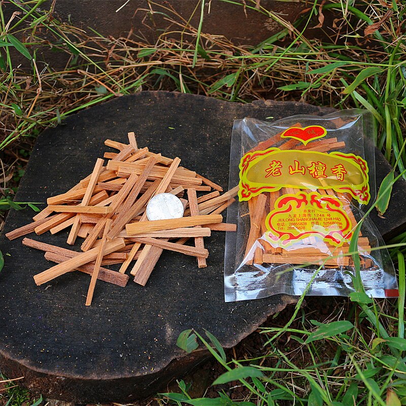 Real Sandalwood Incense Sticks (50g) Real Sandalwood Incense Sticks (50g)