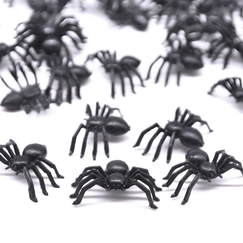 Realistic Fake Spiders Halloween Decoration (50 pcs)