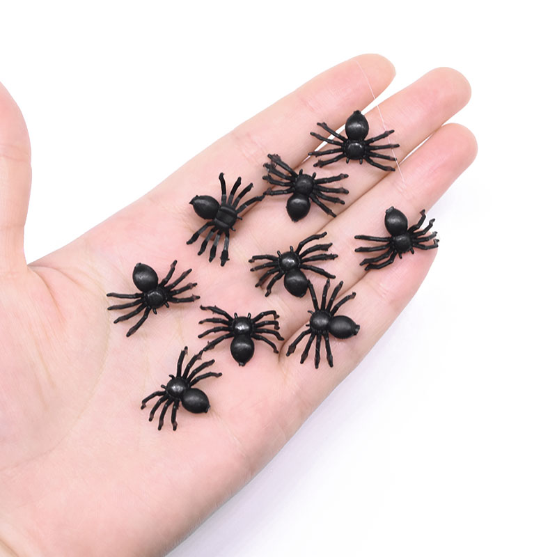 Realistic Fake Spiders Halloween Decoration (50 pcs)