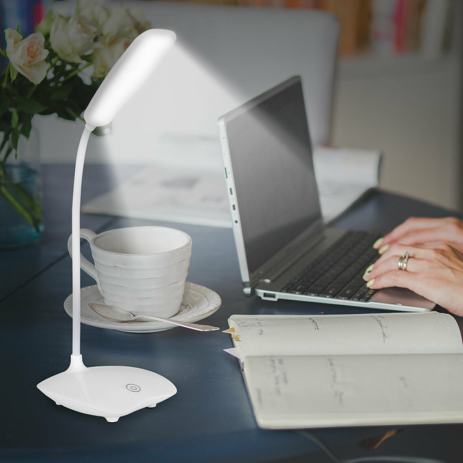 Rechargeable and Dimmable LED Desk Lamp Rechargeable and Dimmable LED Desk Lamp