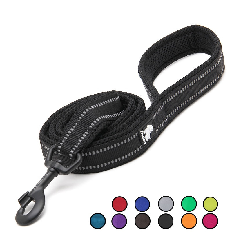 Reflective Dog Leash with Mesh Padding Reflective Dog Leash with Mesh Padding