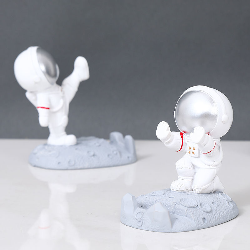 Resin Astronaut Phone Holder