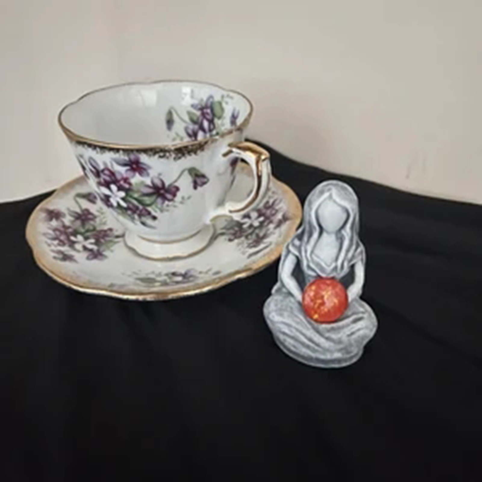 Resin Moon Goddess Statue Resin Moon Goddess Statue