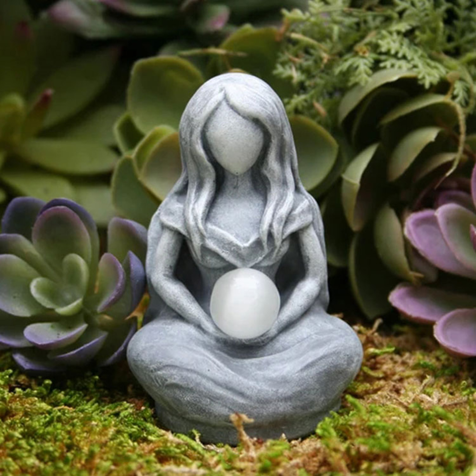 Resin Moon Goddess Statue Resin Moon Goddess Statue