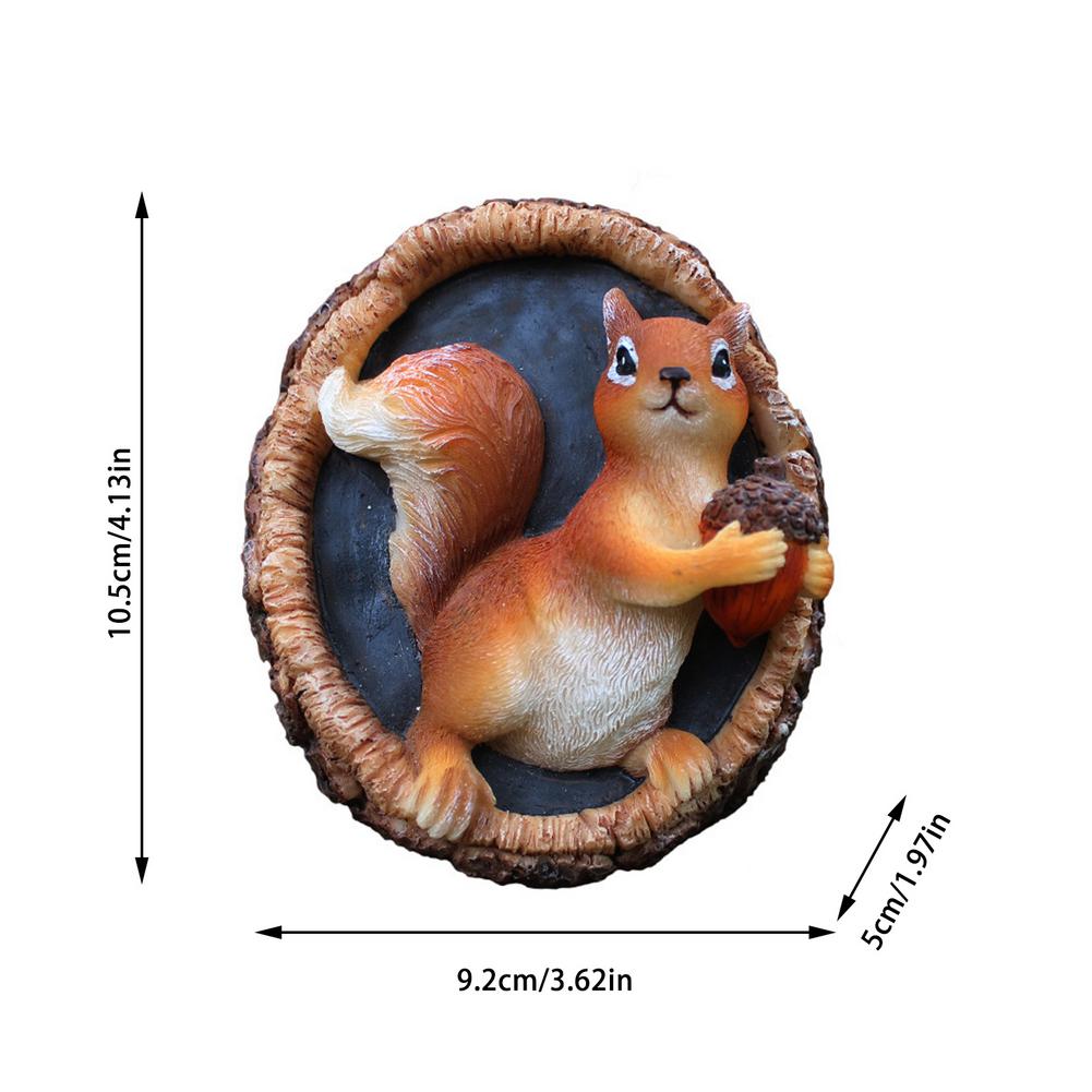 Resin Outdoor Squirrel Tree Decor