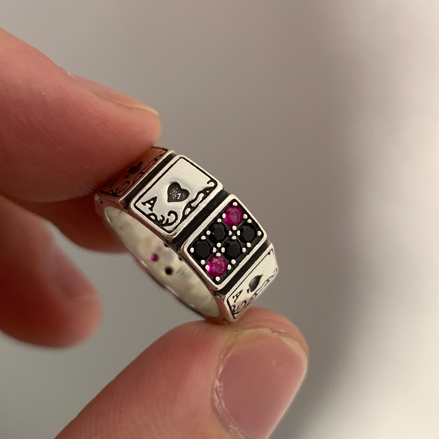 Resizable Playing Cards Ring