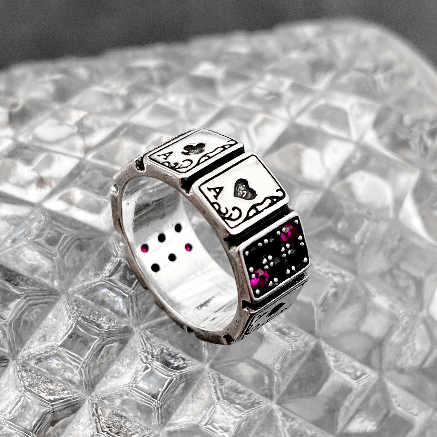 Resizable Playing Cards Ring