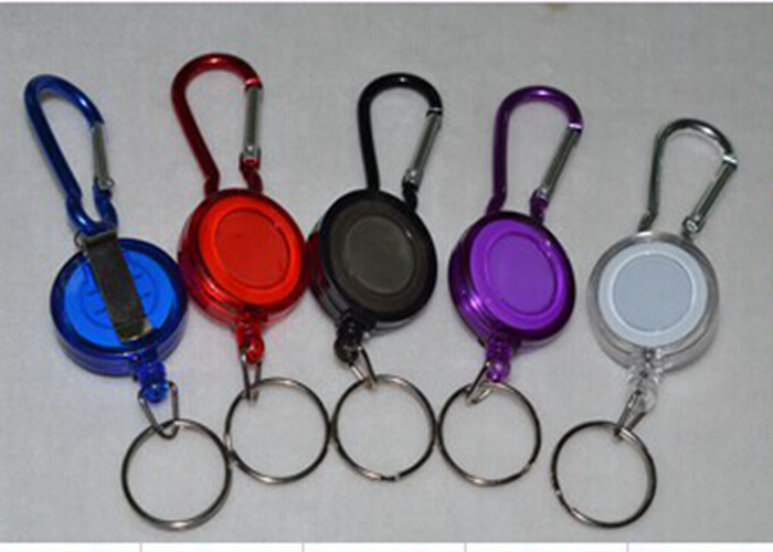 Retractable Keychain ID Card Holder Retractable Keychain ID Card Holder